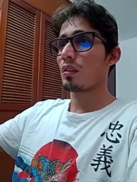 Snapshot of SrIncognito666 chatting on 06-03-26, 02:33 SrIncognito666 online show from 06-03-26, 02:33