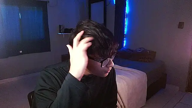 Snapshot of Mr_yisuzz chatting on 06-26-26, 11:25 Mr yisuzz online show from 06-26-26, 11:25