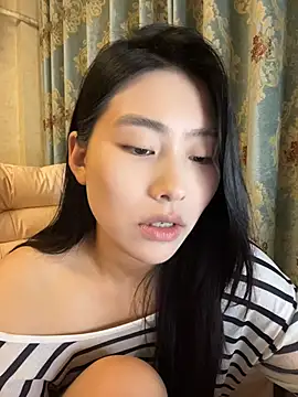 Snapshot of zhenzhen-888 chatting on 07-02-26, 02:45 zhenzhen-888 online show from 07-02-26, 02:45