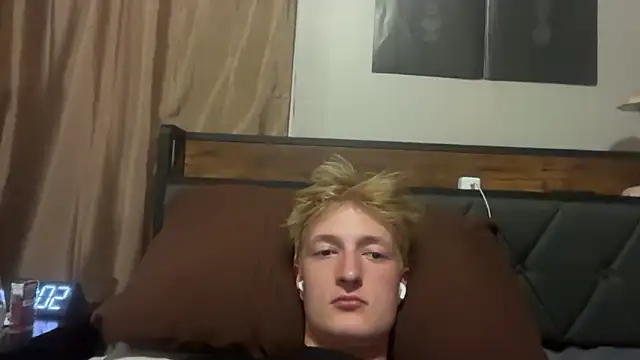 CamBos07 online show from 06-13-26, 04:32