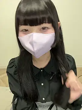 Snapshot of Reina_0129 chatting on 07-03-26, 10:43 Reina 0129 online show from 07-03-26, 10:43
