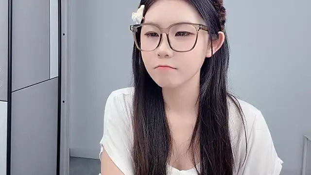 Snapshot of Rose_love69 chatting on 06-27-26, 12:22 Rose love69 online show from 06-27-26, 12:22