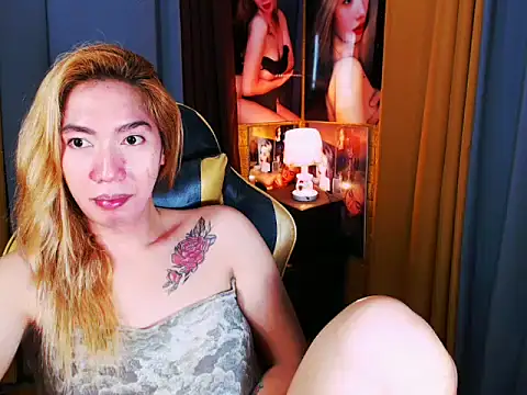 Snapshot of sexynaughtychristinaxx chatting on 06-01-26, 06:20 sexynaughtychristinaxx online show from 06-01-26, 06:20