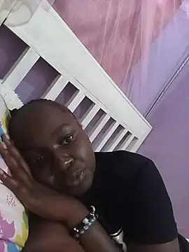 Snapshot of Ebonylouisa chatting on 07-12-26, 05:42 Ebonylouisa online show from 07-12-26, 05:42