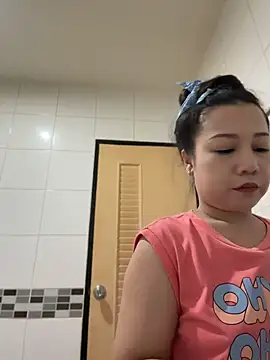 Snapshot of LINDA_HD chatting on 07-07-26, 02:21 LINDA HD online show from 07-07-26, 02:21