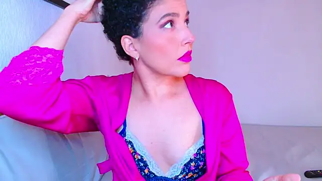 luasecret21 online show from 07-09-26, 01:04