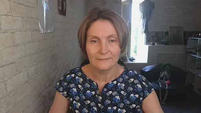 Snapshot of Mabel_Magic chatting on 06-12-26, 12:15 Mabel Magic online show from 06-12-26, 12:15