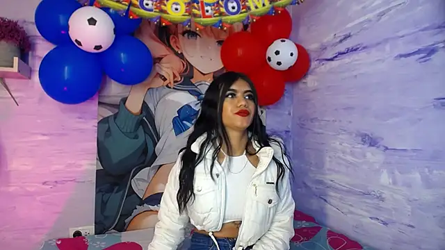 Snapshot of Shayla_Gray chatting on 06-17-26, 11:56 Shayla Gray online show from 06-17-26, 11:56