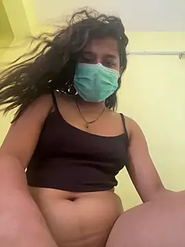 Snapshot of Yalina_ chatting on 06-11-26, 07:17 Yalina online show from 06-11-26, 07:17