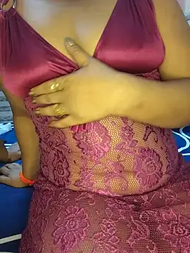 Snapshot of Curvy_Anushka chatting on 06-01-26, 06:42 Curvy Anushka online show from 06-01-26, 06:42
