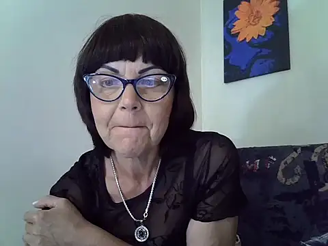 Snapshot of Marys3773 chatting on 06-12-26, 10:25 Marys3773 online show from 06-12-26, 10:25