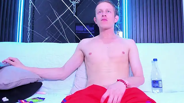 AnthonyStone  online show from 06-09-26, 08:31