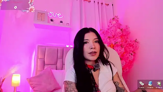 Isis waifu  online show from 05-27-26, 03:47