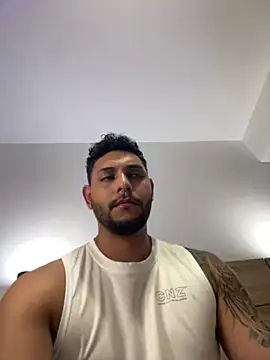 Snapshot of aron_taylor29 chatting on 05-26-26, 12:28 aron taylor29 online show from 05-26-26, 12:28