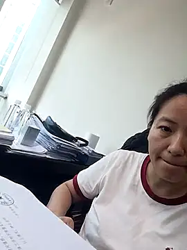 Snapshot of DUU5528 chatting on 06-03-26, 03:09 DUU5528 online show from 06-03-26, 03:09