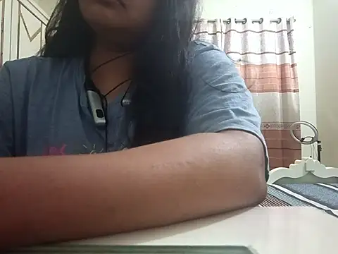 Snapshot of Neha-71 chatting on 06-05-26, 08:58 Neha-71 online show from 06-05-26, 08:58
