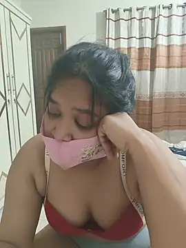 Snapshot of Neha-71 chatting on 06-25-26, 03:38 Neha-71 online show from 06-25-26, 03:38