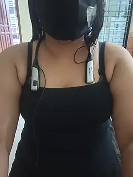 Snapshot of Neha-71 chatting on 06-30-26, 12:06 Neha-71 online show from 06-30-26, 12:06