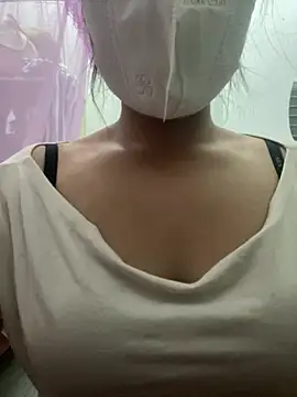 Luna-mi online show from 06-02-26, 01:57
