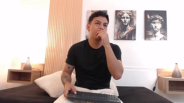 Snapshot of Diego_salvatore chatting on 06-28-26, 03:07 Diego salvatore online show from 06-28-26, 03:07