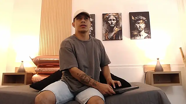 Snapshot of Diego_salvatore chatting on 07-15-26, 02:55 Diego salvatore online show from 07-15-26, 02:55