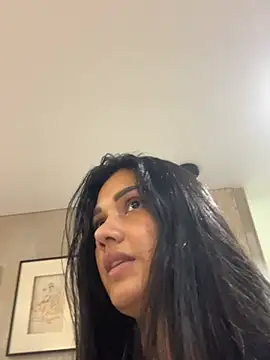 Snapshot of AnnitaG chatting on 05-27-26, 01:57 AnnitaG online show from 05-27-26, 01:57