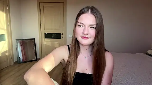 Snapshot of lizzzanatooo chatting on 05-28-26, 04:37 lizzzanatooo online show from 05-28-26, 04:37