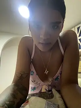 mia  gomex online show from 06-19-26, 09:07
