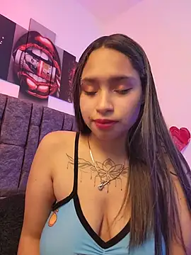 Snapshot of Evangeline_Salas chatting on 07-27-26, 01:18 Evangeline Salas online show from 07-27-26, 01:18