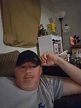 Snapshot of sassydaddy4u chatting on 06-05-26, 04:19 sassydaddy4u online show from 06-05-26, 04:19