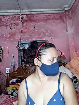 Snapshot of MoonLusty chatting on 06-03-26, 02:33 MoonLusty online show from 06-03-26, 02:33