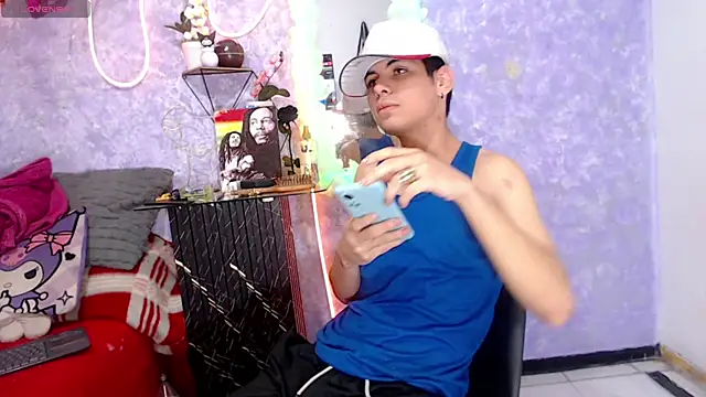 Snapshot of angel_david_hot chatting on 06-07-26, 07:17 angel david hot online show from 06-07-26, 07:17
