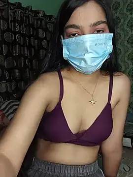 Snapshot of love_kaur chatting on 06-16-26, 06:05 love kaur online show from 06-16-26, 06:05