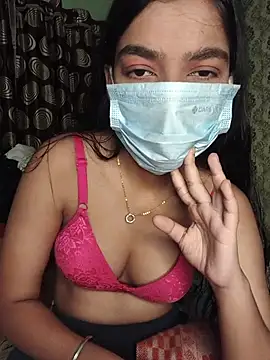 Snapshot of love_kaur chatting on 07-02-26, 04:40 love kaur online show from 07-02-26, 04:40
