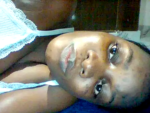 Snapshot of zainaxxxxx chatting on 06-17-26, 09:05 zainaxxxxx online show from 06-17-26, 09:05