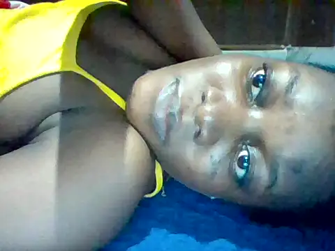 Snapshot of zainaxxxxx chatting on 06-20-26, 09:39 zainaxxxxx online show from 06-20-26, 09:39