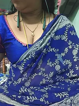 Tamil-kaviya98 online show from 06-25-26, 08:24