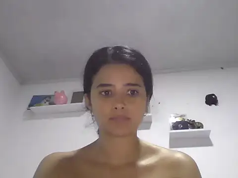 Snapshot of micaelamoreno18 chatting on 05-29-26, 05:11 micaelamoreno18 online show from 05-29-26, 05:11