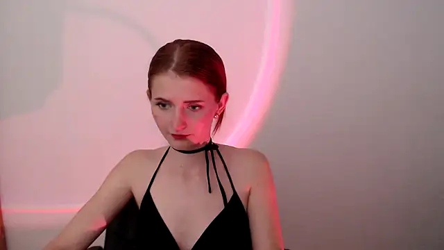 Snapshot of ViolaHot_ chatting on 05-29-26, 07:45 ViolaHot online show from 05-29-26, 07:45