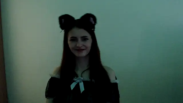 Snapshot of ViolaHot_ chatting on 05-30-26, 09:17 ViolaHot online show from 05-30-26, 09:17