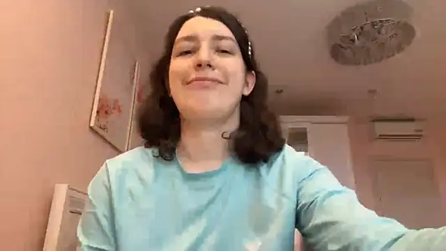 Snapshot of MilkySerenya chatting on 05-27-26, 12:24 MilkySerenya online show from 05-27-26, 12:24