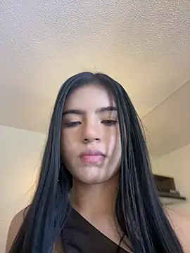 Snapshot of Eilie_xxx chatting on 06-28-26, 03:29 Eilie xxx online show from 06-28-26, 03:29