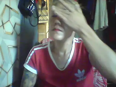 Snapshot of pinayheartaker chatting on 07-08-26, 01:10 pinayheartaker online show from 07-08-26, 01:10