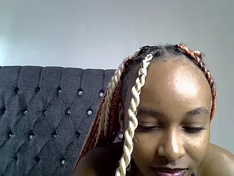 cocolaurah online show from 06-22-26, 11:29