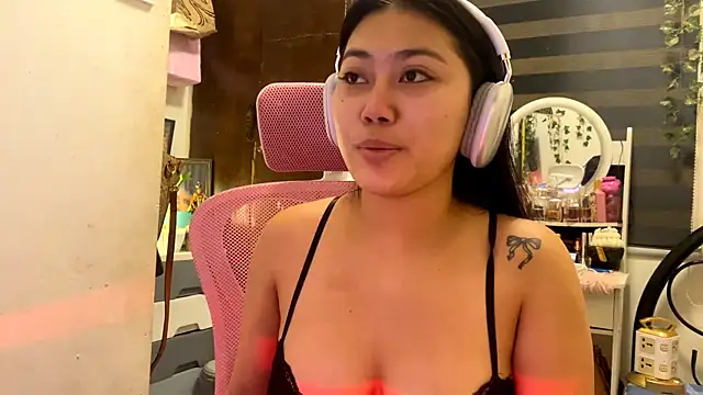 Snapshot of CristiLadson chatting on 06-02-26, 10:12 CristiLadson online show from 06-02-26, 10:12