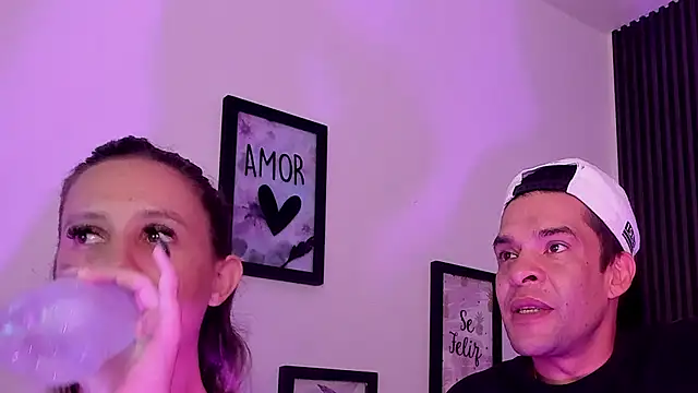 Snapshot of Mia_and_Erick chatting on 06-11-26, 04:10 Mia and Erick online show from 06-11-26, 04:10