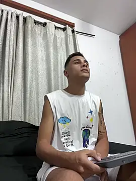 Luxury Guy online show from 06-02-26, 11:29