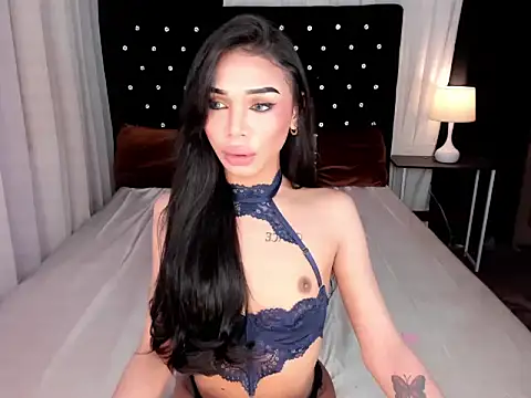 Snapshot of Herecummsamara69 chatting on 06-10-26, 05:56 Herecummsamara69 online show from 06-10-26, 05:56