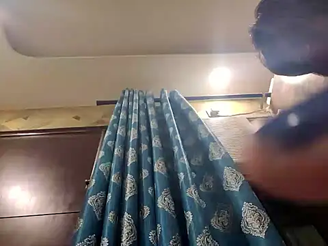 Snapshot of Hey-anamika chatting on 06-15-26, 07:27 Hey-anamika online show from 06-15-26, 07:27
