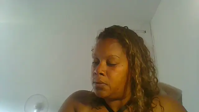 DOMINATRICESANDRA online show from 06-04-26, 07:25